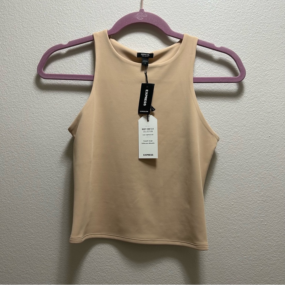 Body contour tank